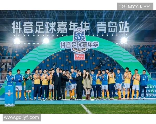 足球明星跨界挑战多项体育项目展现全能魅力与运动精神 足球明星跨界挑战多项体育项目展现全能魅力与运动精神